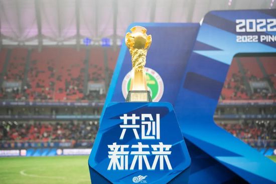 以下是华人影业总裁应旭珺做客《蓝羽会客厅》的访谈实录。
